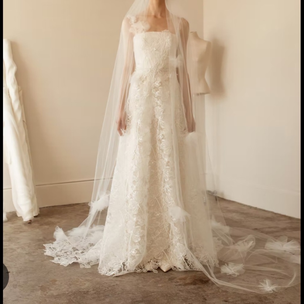 Ouma cathedral length veil, Agnes